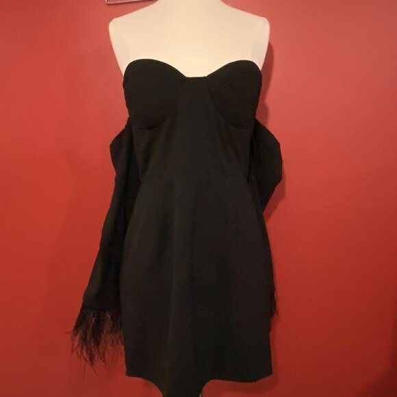 Fashion Nova Women's Mayala Off Shoulder Dress - Size 1X - NWT - Picture 2 of 6